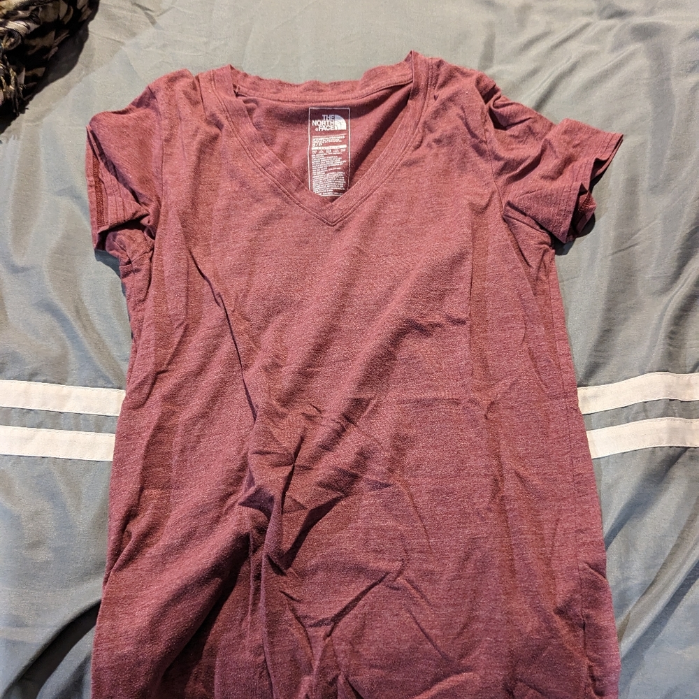 North face tee-shirt